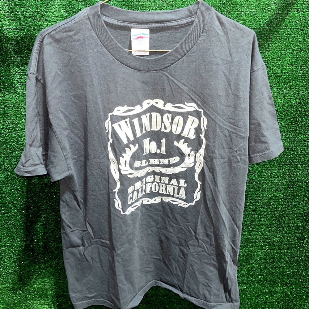 vintage Y2K Windsor California Jack Daniels rip off logo Shirt L Tennessee River